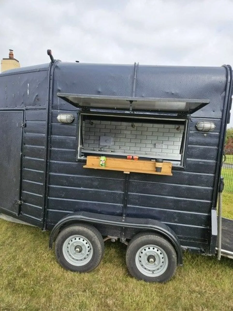 Converted horse box - Image 3
