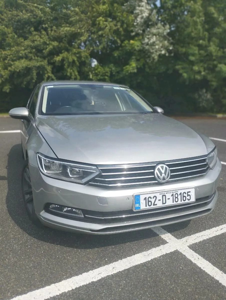 Volkswagen Passat - Image 1