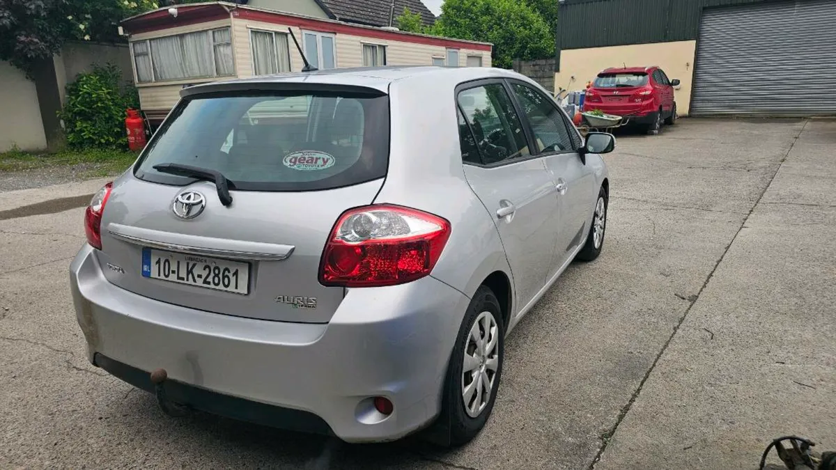 2010 Toyota Auris 1.4 D4d - Image 3