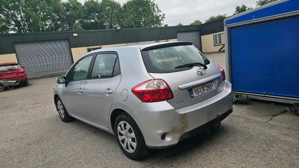 2010 Toyota Auris 1.4 D4d - Image 4