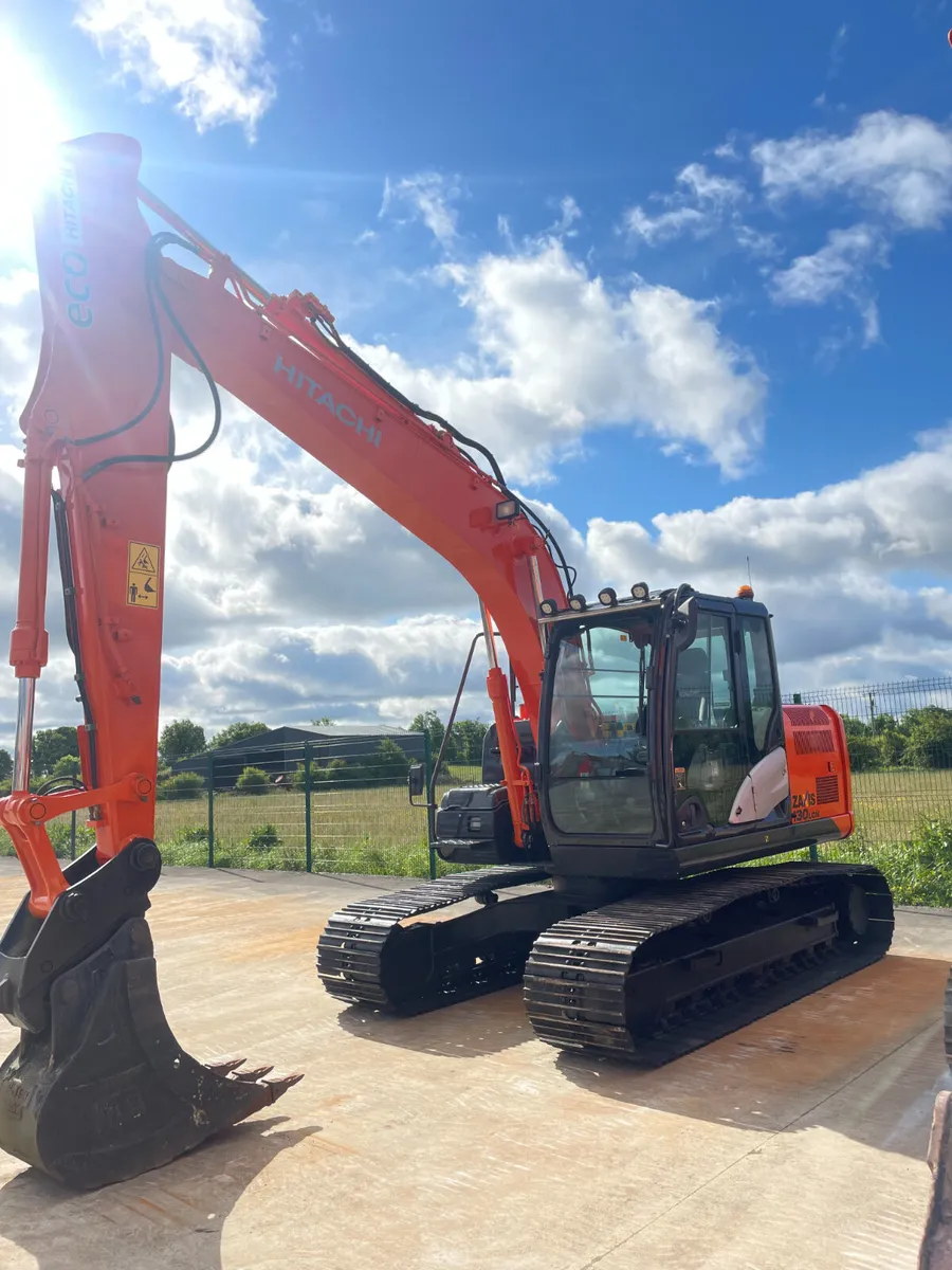 HITACHI ZX130-5 - Image 1