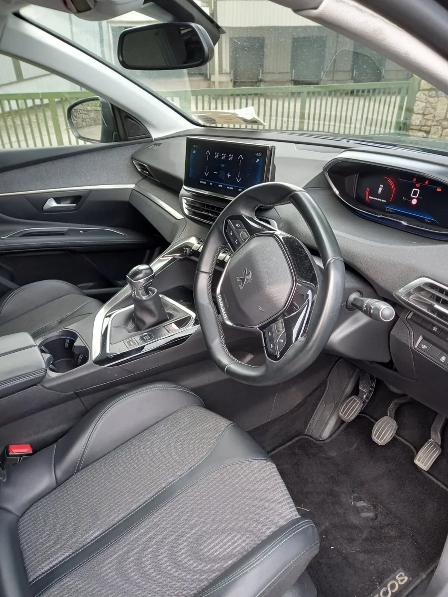 2021 Peugeot 3008 1.2 Petrol - Image 4