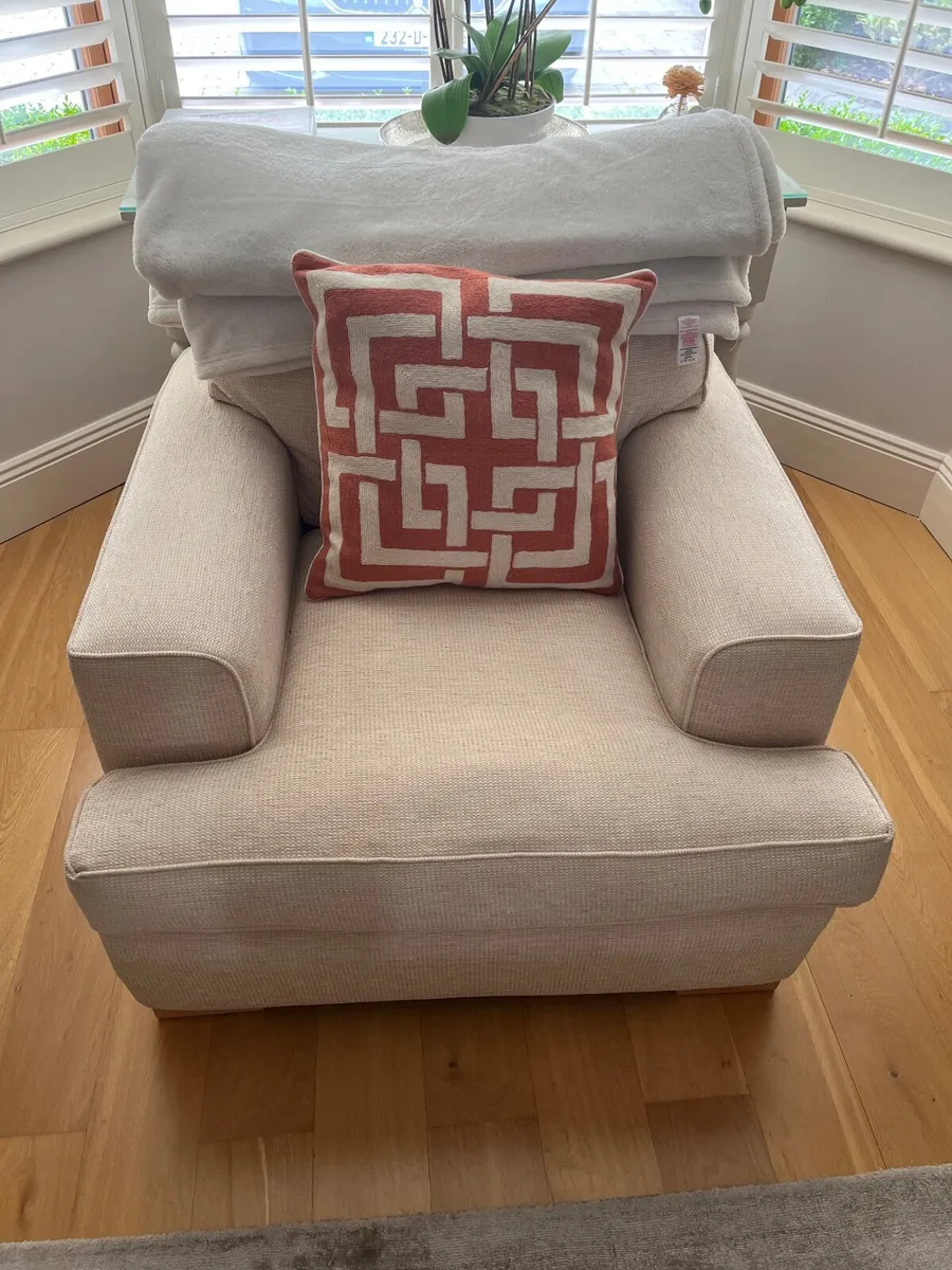 Sofas and armchair - Image 2
