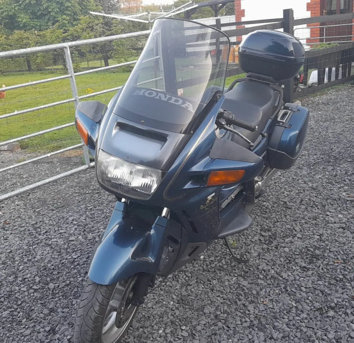 Honda ST 1100   2001 - Image 3