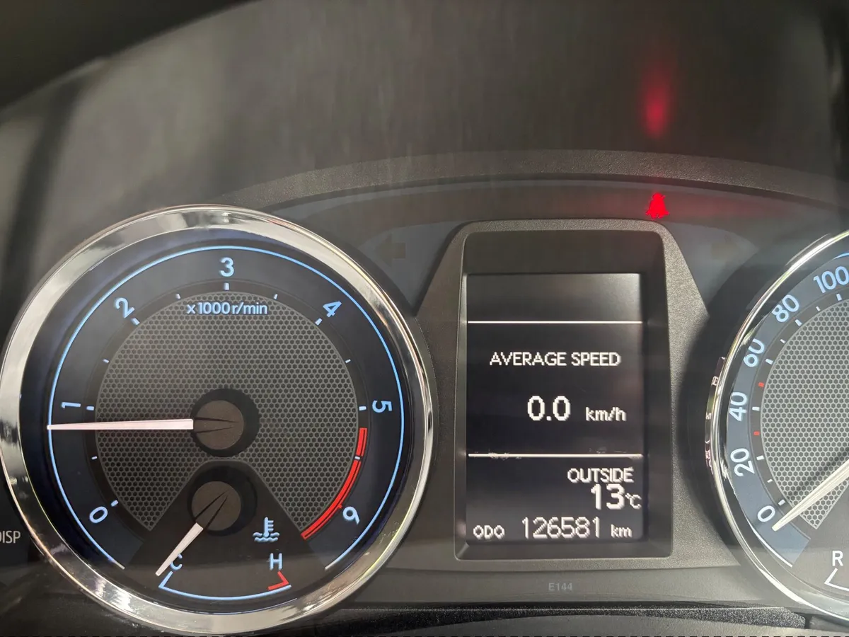 Toyota Corolla 2016 Luna - Low Mileage - Image 4