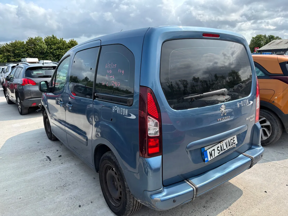 14 Tepee 1.6 Hdi MPV with ramp 140km Drives - Image 4