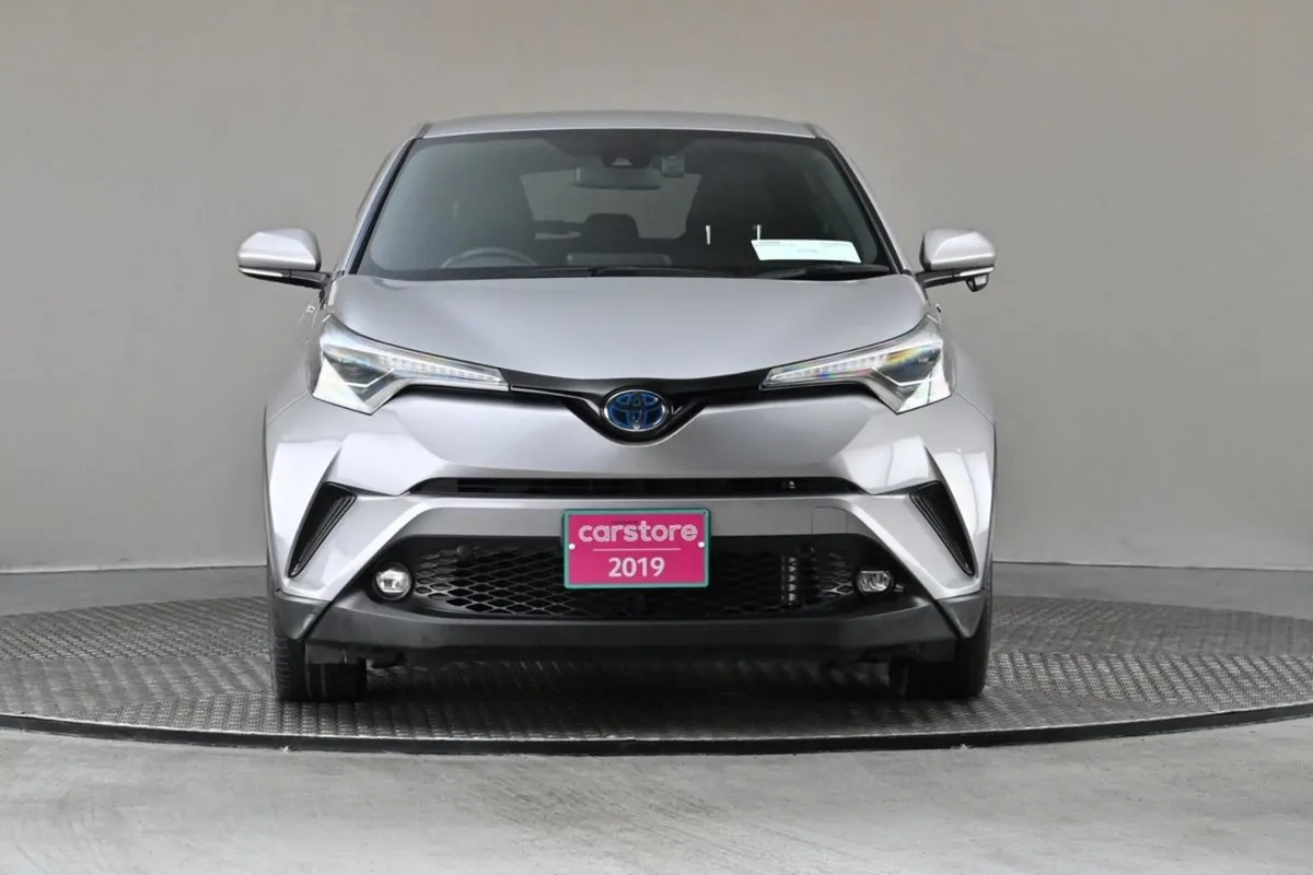 Toyota C-HR 1.8 Hybrid  reverse Cam android Car P - Image 2