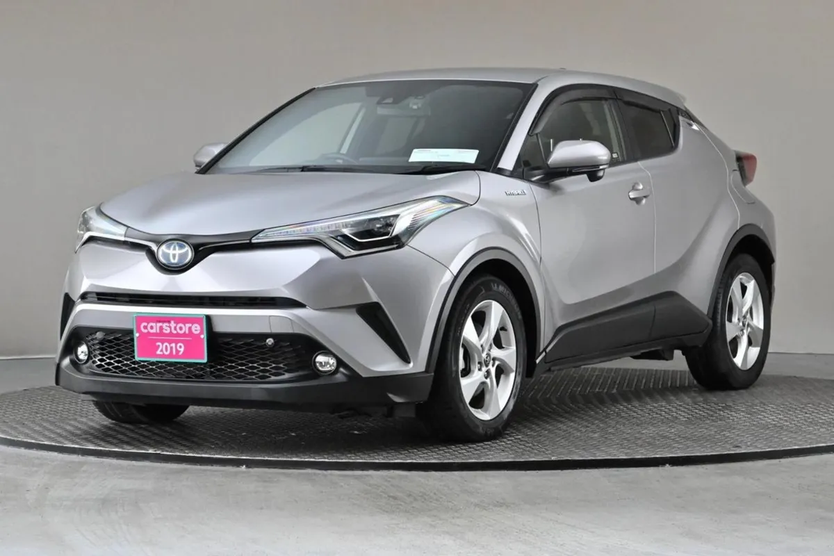 Toyota C-HR 1.8 Hybrid  reverse Cam android Car P - Image 3