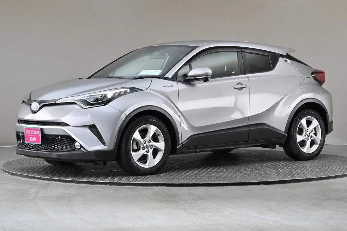 Toyota C-HR 1.8 Hybrid  reverse Cam android Car P - Image 4