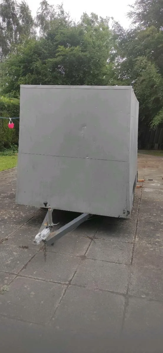 Lock up trailer for sale - Image 1