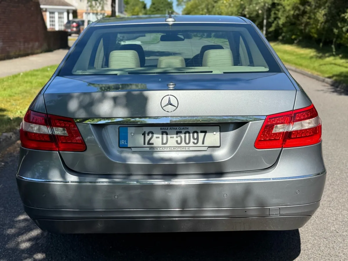 €5750 Mercedes E200 2012 Automatic! - Image 4