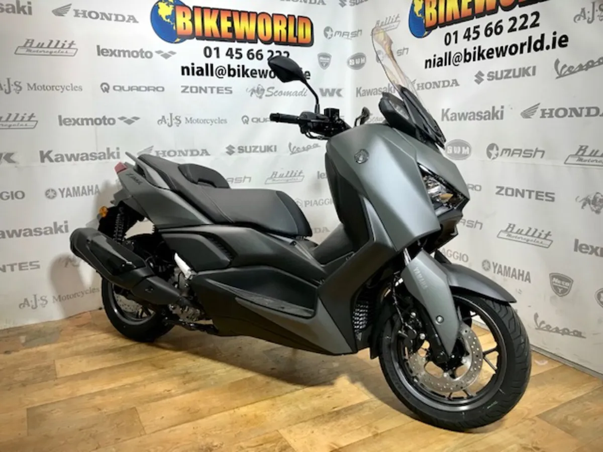 << SPECIAL >> Yamaha XMAX 300 June Offer - Image 3