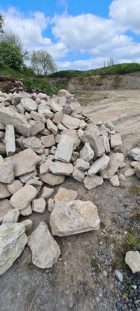 Building stone - Image 1