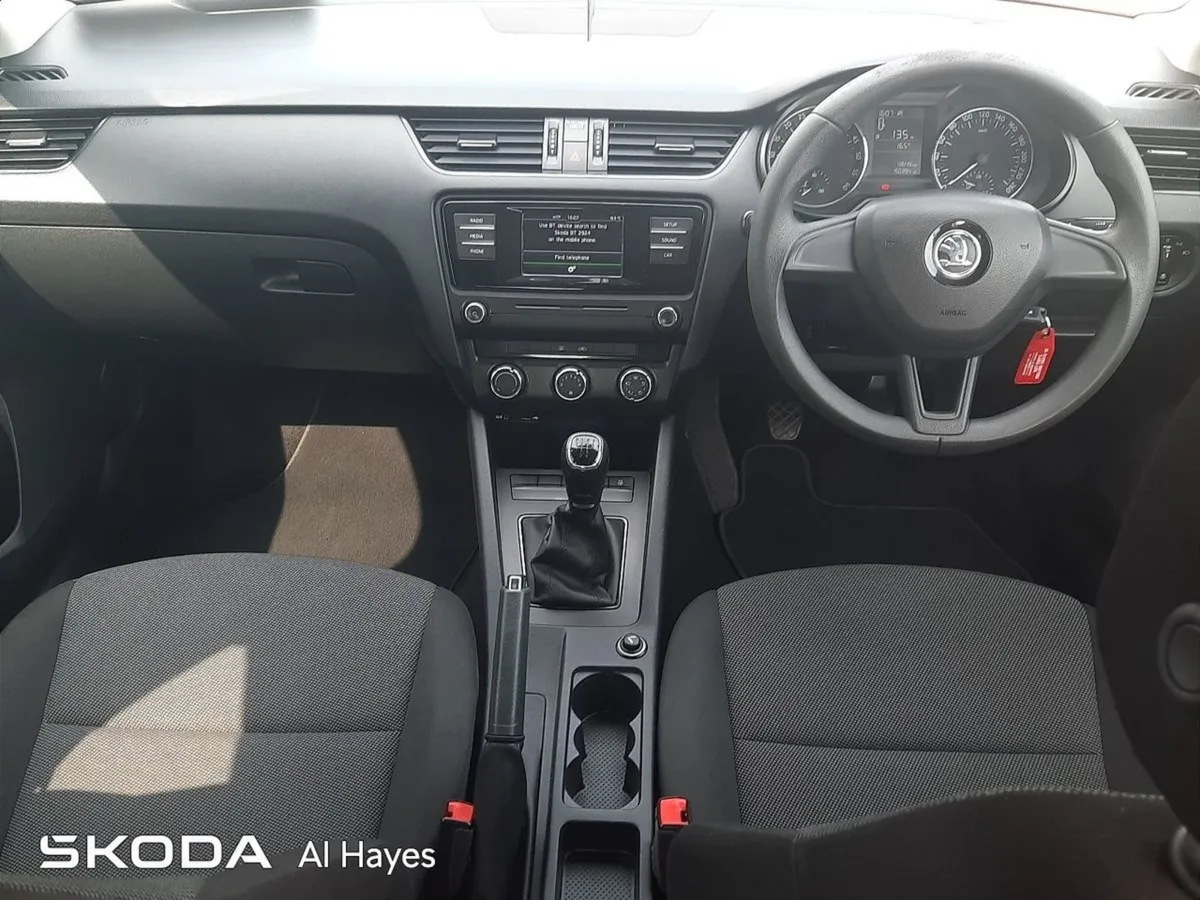Skoda Octavia Active 1.6tdi 90hp - Image 2