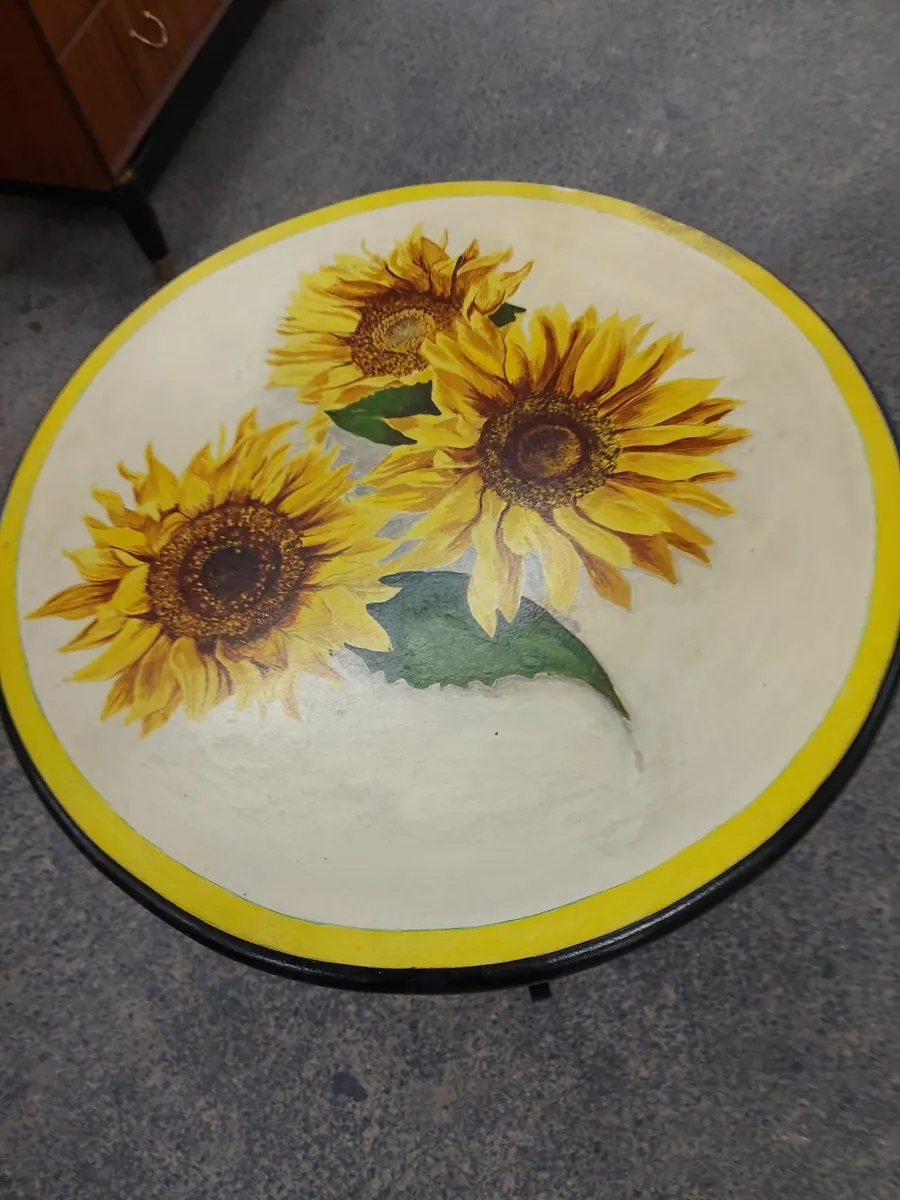 Wrought-iron base side table, artist painted top - Image 2