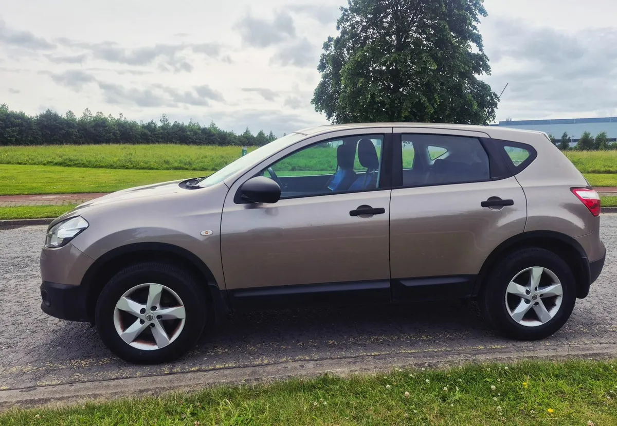 Nissan Qashqai 2011 - Image 4