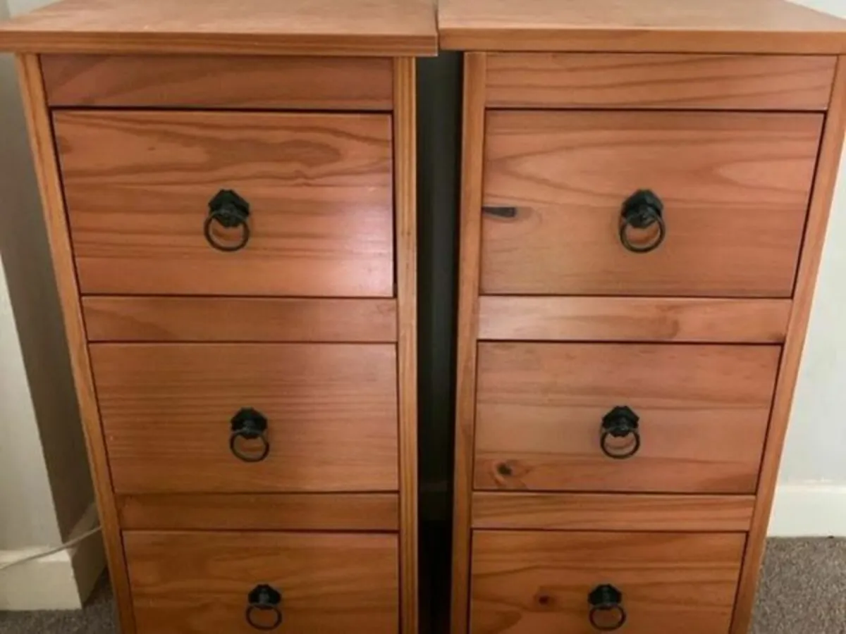 Lockers - Image 1