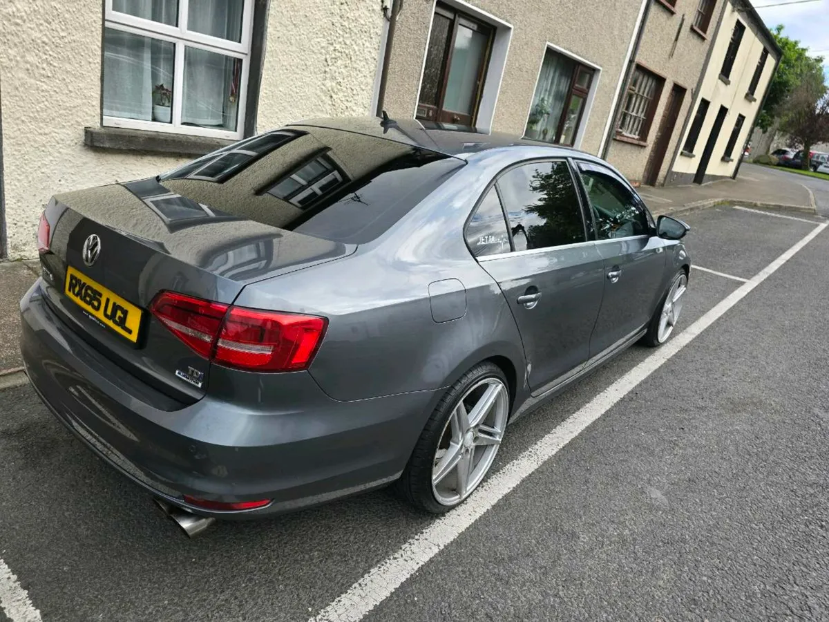 Volkswagen jetta GT - Image 4
