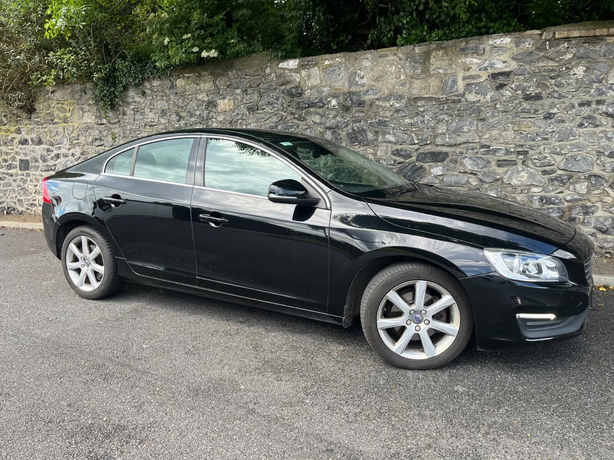 Volvo S60 2017 - Image 2