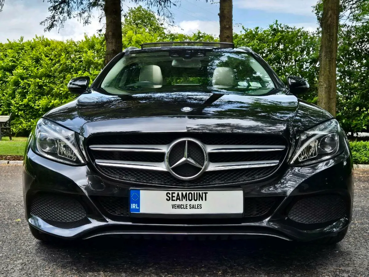 2016 Mercedes C350e Sport Premium with Pan Roof - Image 4