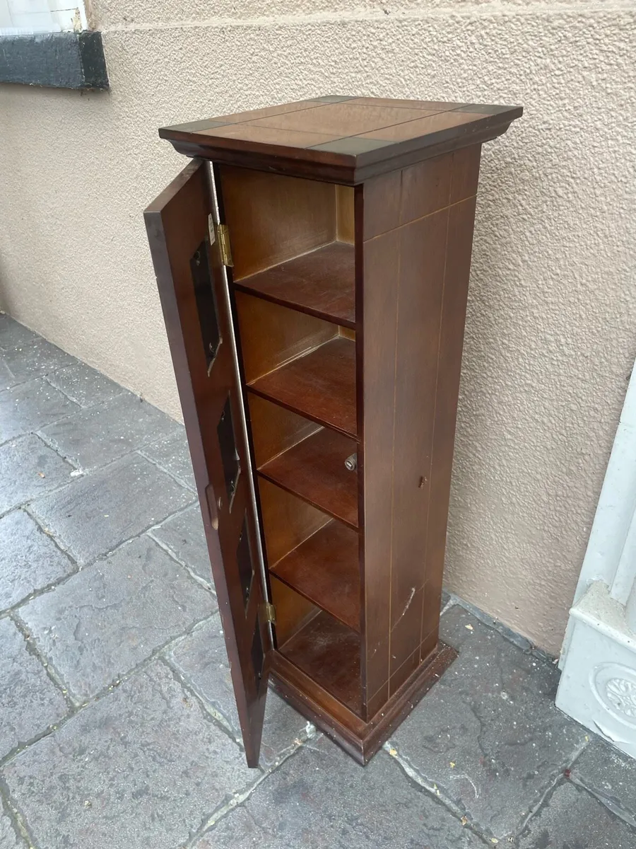 Cb/photo/storage cabinet - Image 2
