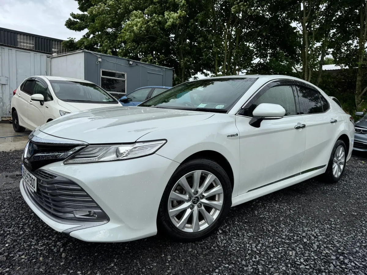 Toyota Camry Hybrid Automatic - Image 1