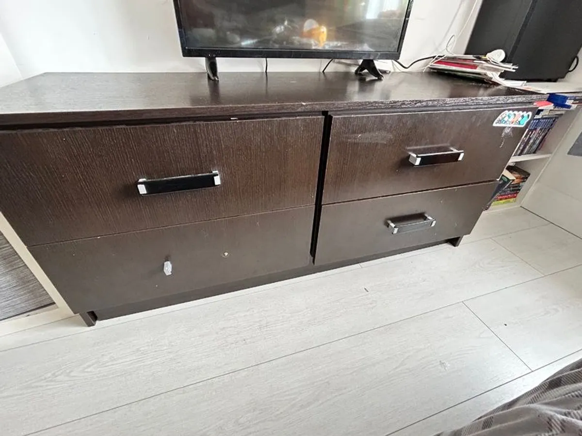 4 Drawer unit - Image 1