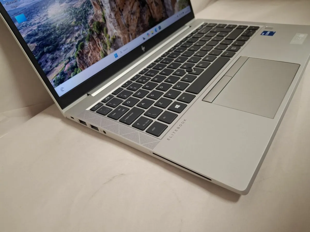 HP EliteBook 840 G8 | Intel Core i5-1125G7 | 16GB - Image 1