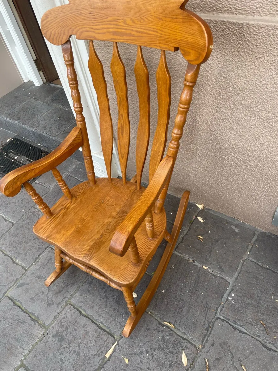 Smooth oak wood rocking chair - Image 3
