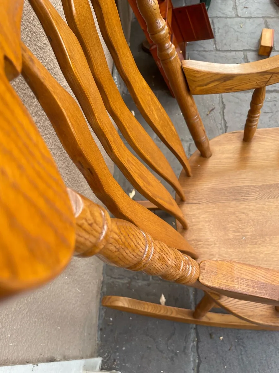 Smooth oak wood rocking chair - Image 4