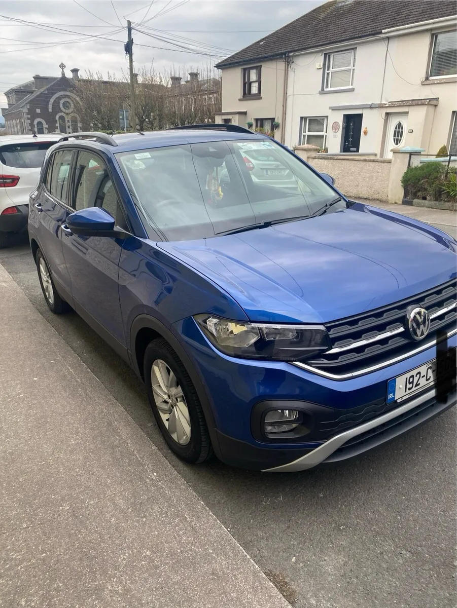 Car - Image 1