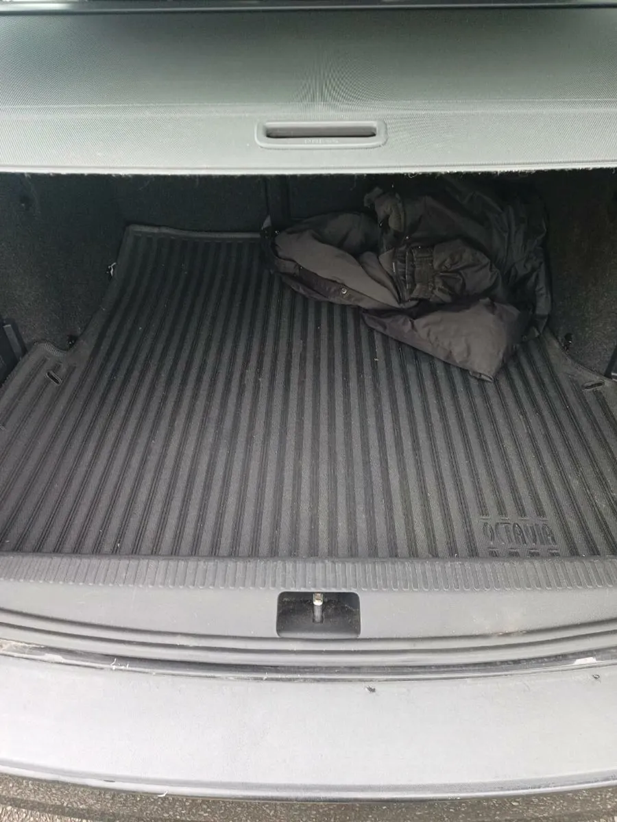 Skoda Octavia estate - Image 3