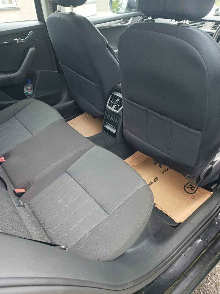 Skoda Octavia estate - Image 4