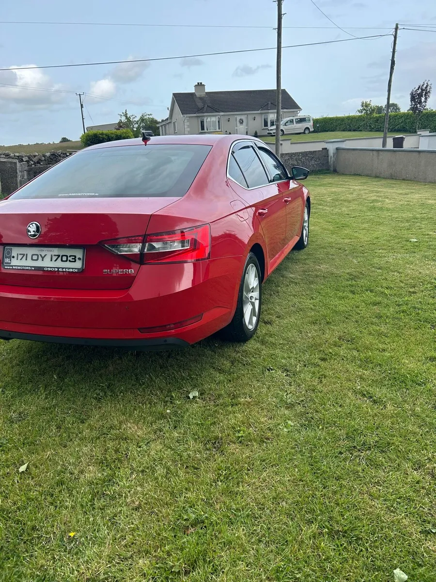Skoda Superb 2L *Very clean Car* - Image 2