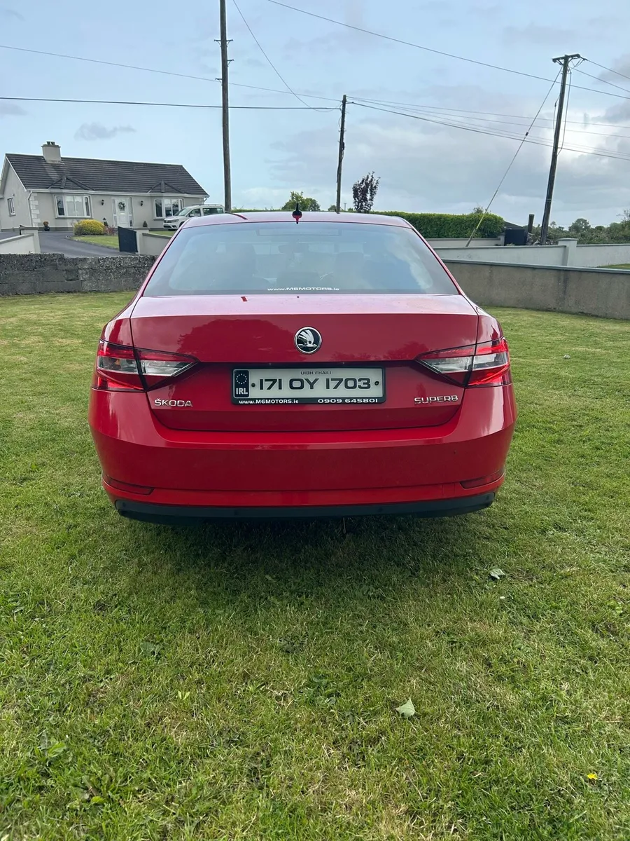 Skoda Superb 2L *Very clean Car* - Image 3