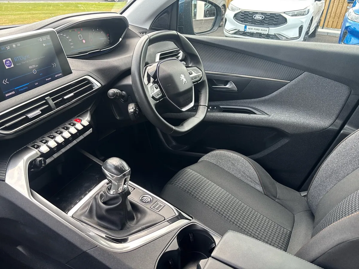 Peugeot 3008 1.5 BlueHDi 130bhp - Image 3