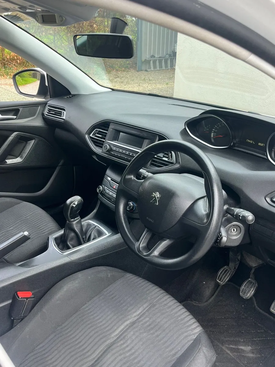 Peugeot 308 1.6 Manual - Image 4