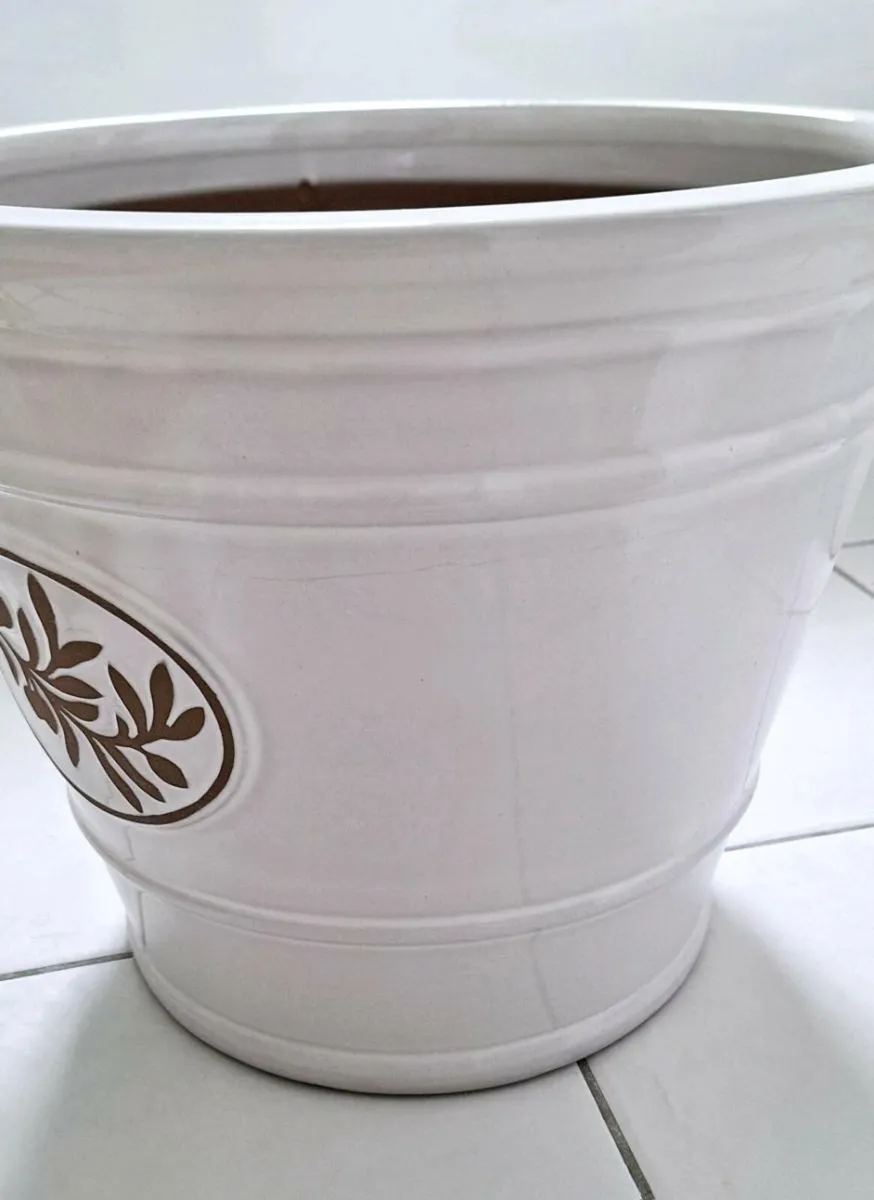 New Ceramic Outdoor Planter White / Large - Image 2