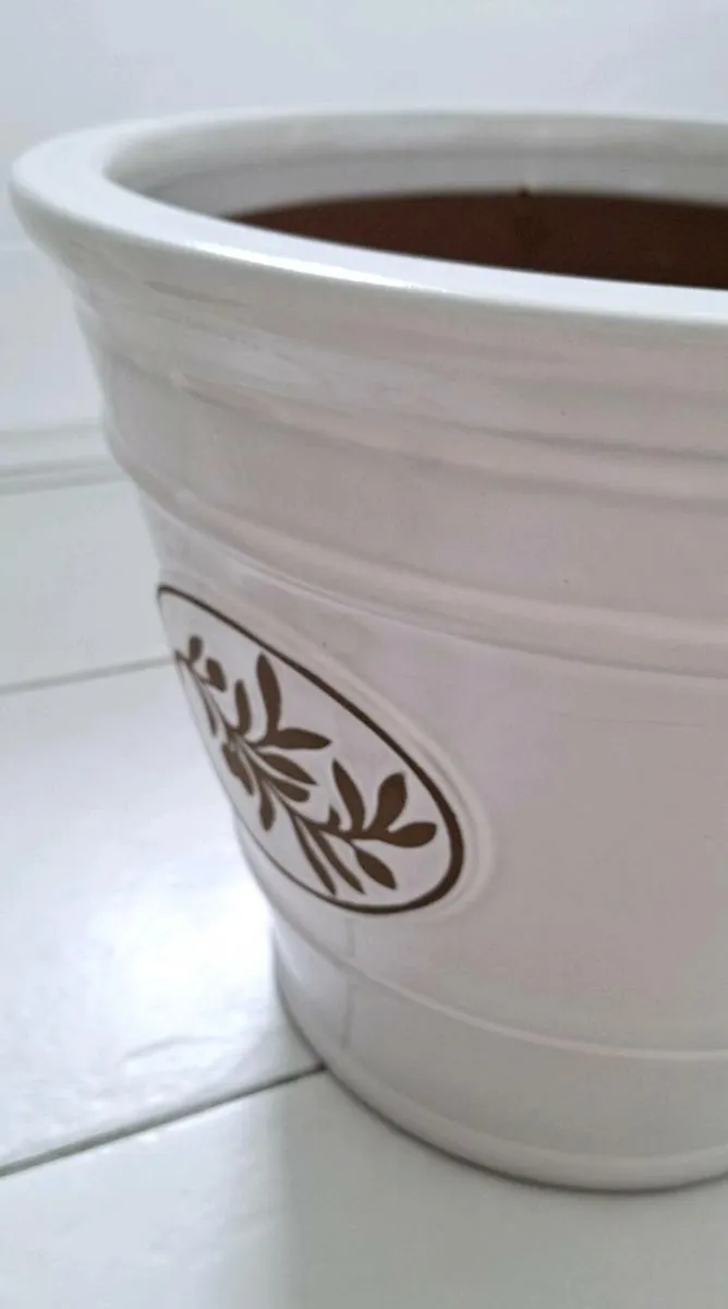 New Ceramic Outdoor Planter White / Large - Image 4