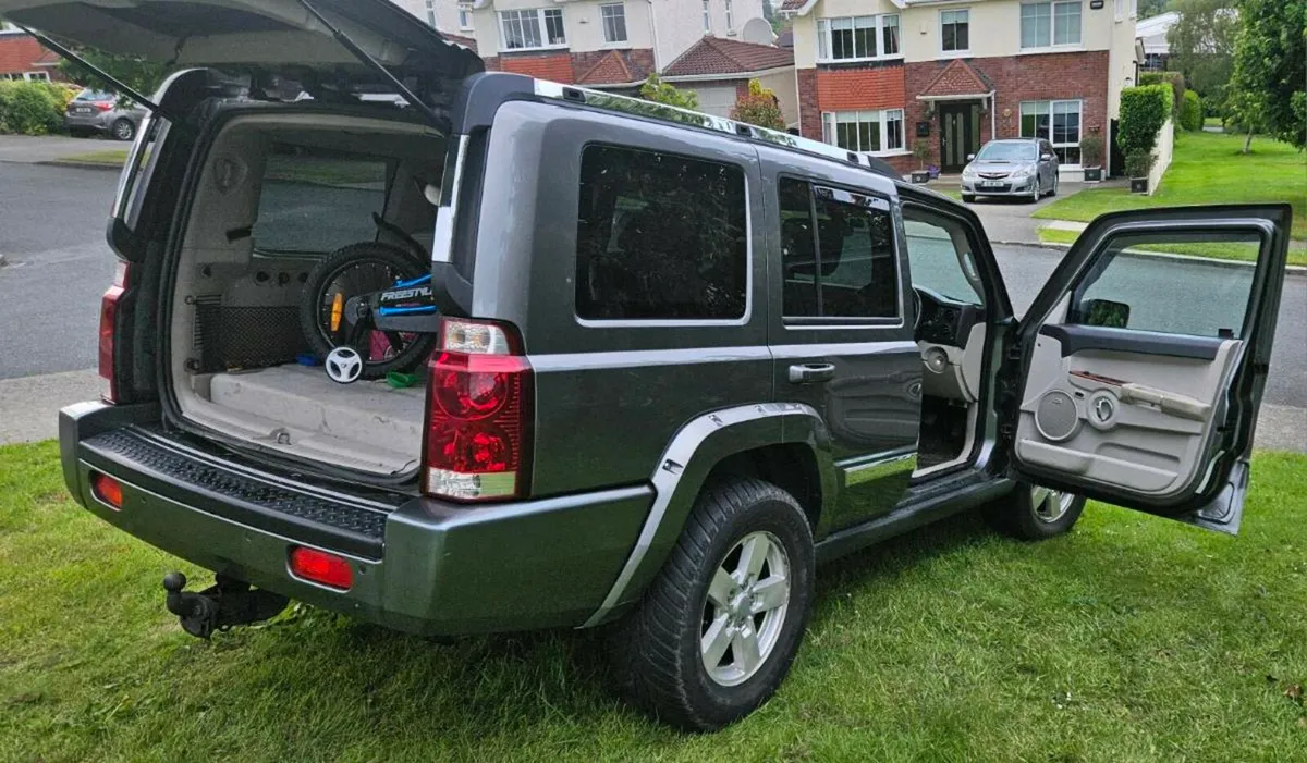 Jeep Commander - Image 2