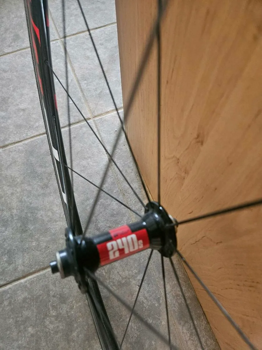 FFWD f4r Carbon Front Wheel - Image 2