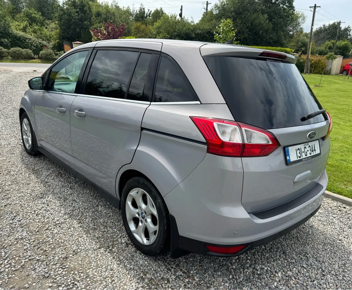 Ford C Max 6 Seater - Image 4