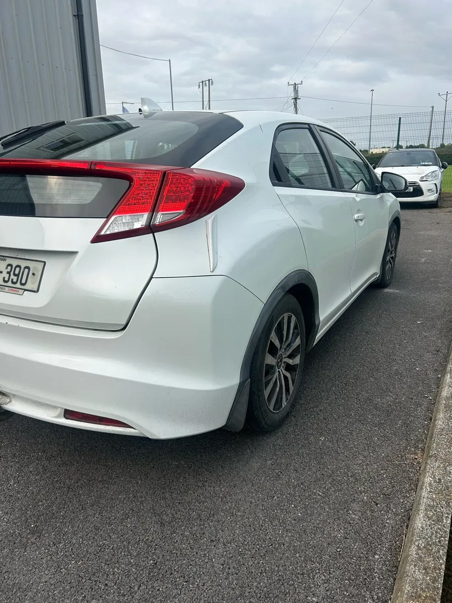 Honda Civic - Image 4
