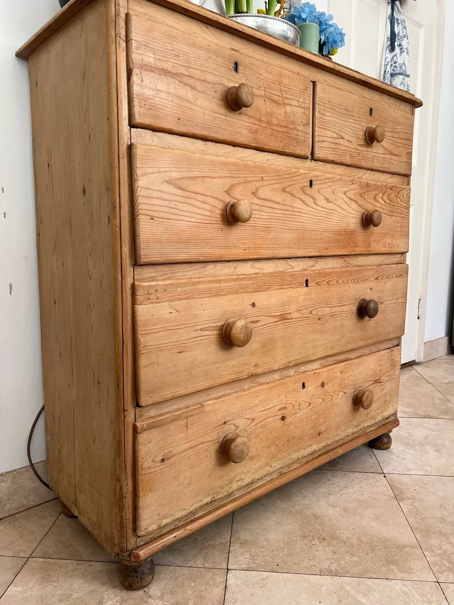 Antique pine chest of drawers - Image 3