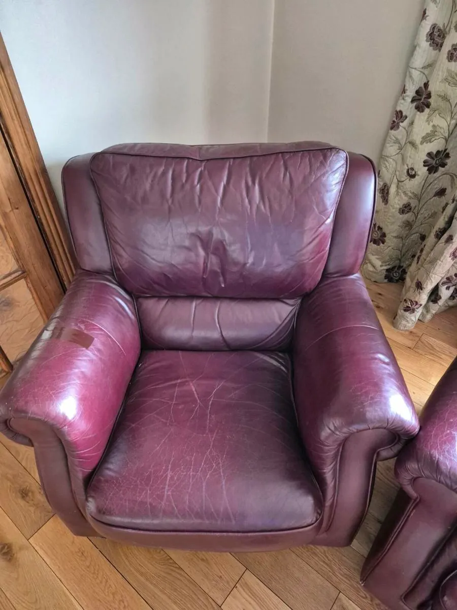 Leather Couchers (3 seater + 2 single seaters) - Image 4