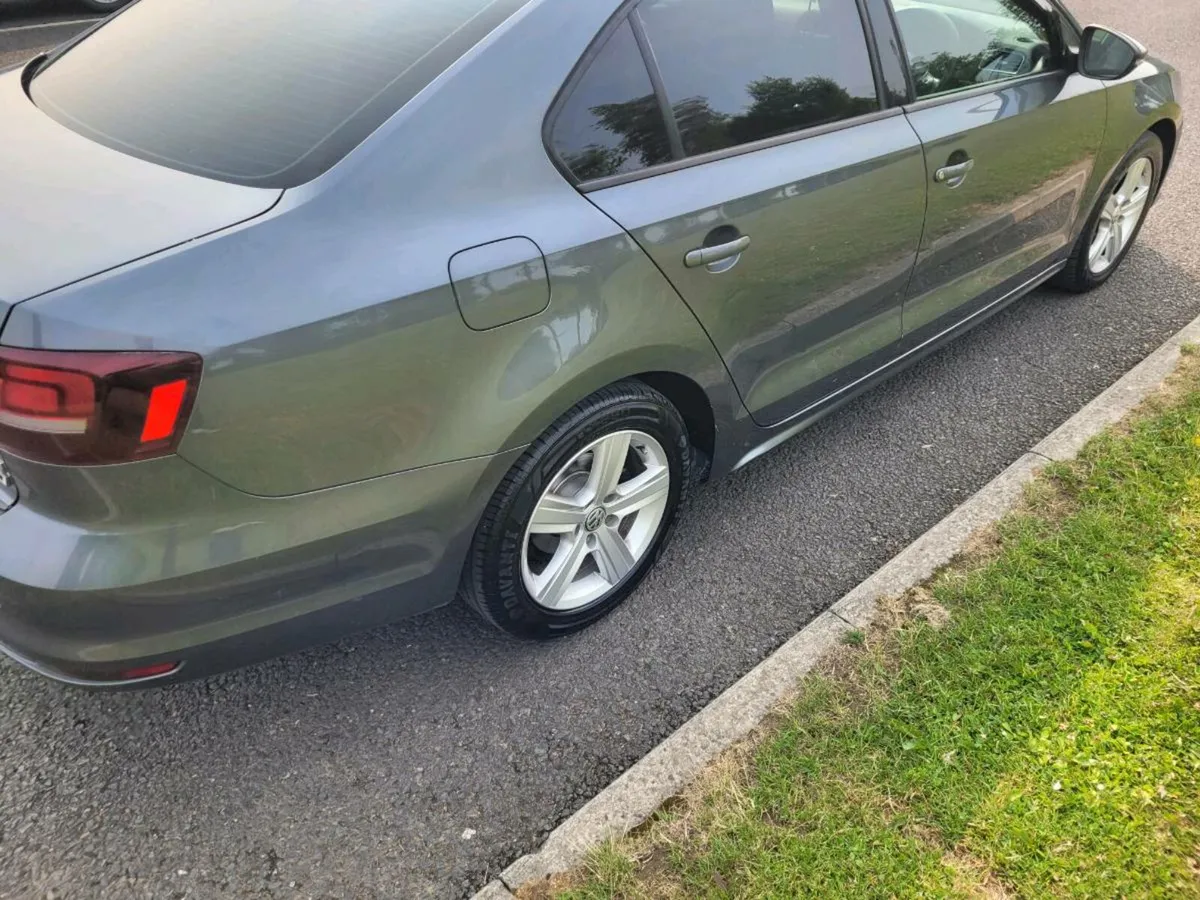 2017 vw jetta  bluemotion diesel - Image 3