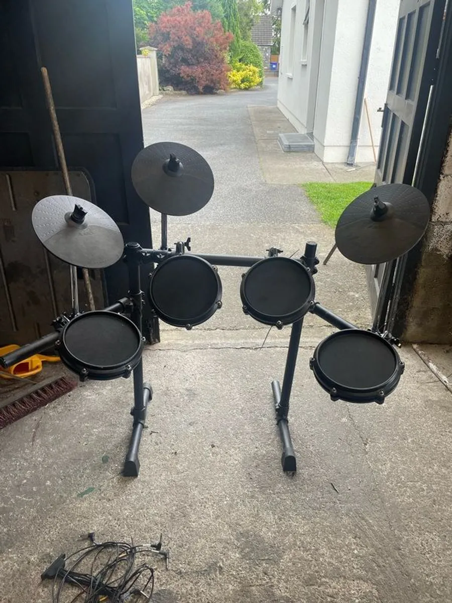 electronic Drum kit looking for swaps like a keyboard or bass guitar - Image 3