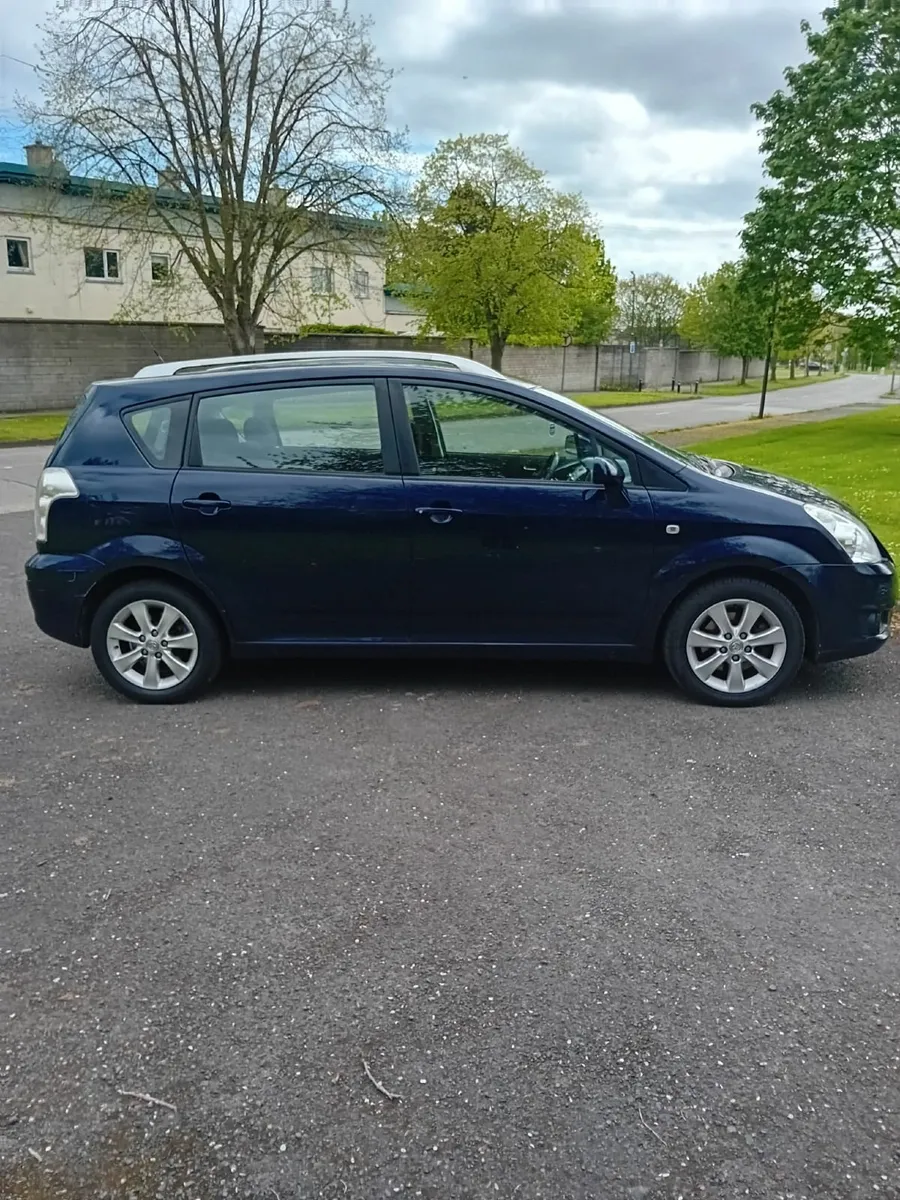 Toyota Corolla 2009 - Image 3