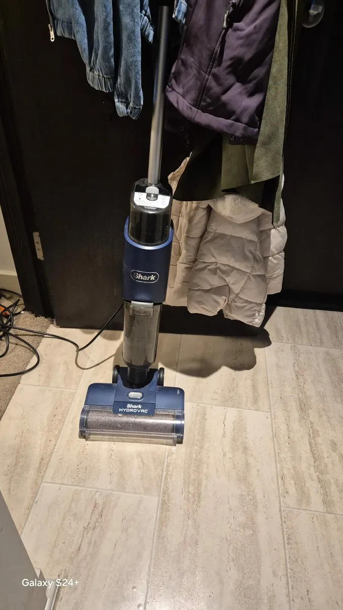 Shark wet vacuum - Image 3