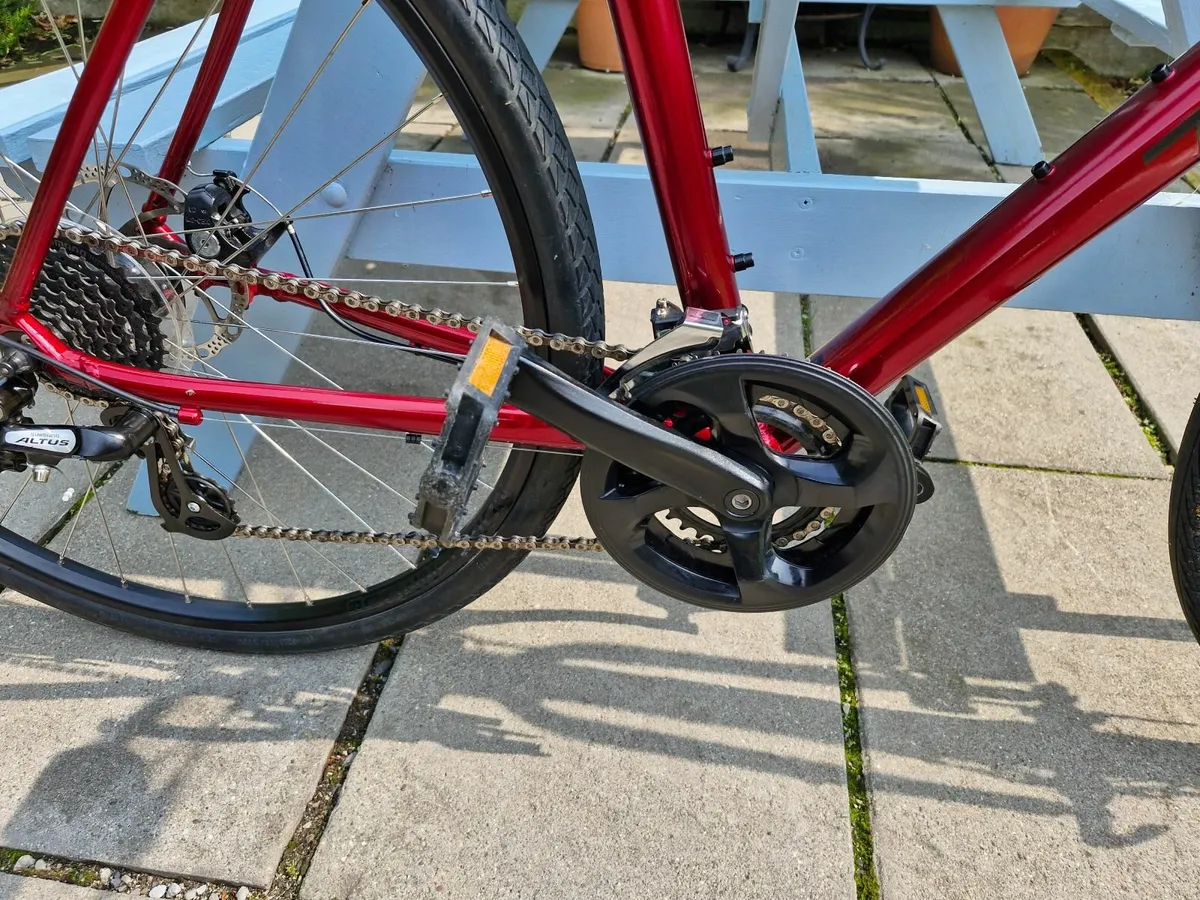 Trek FX1 Gen 3 hybrid bike in very good condition - Image 3